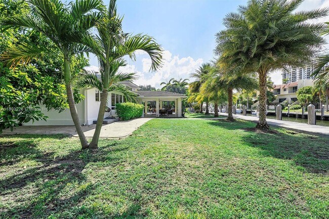 Building Photo - RIVER BAY PARK