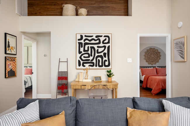 Building Photo - 20231 Linden Tree Dr