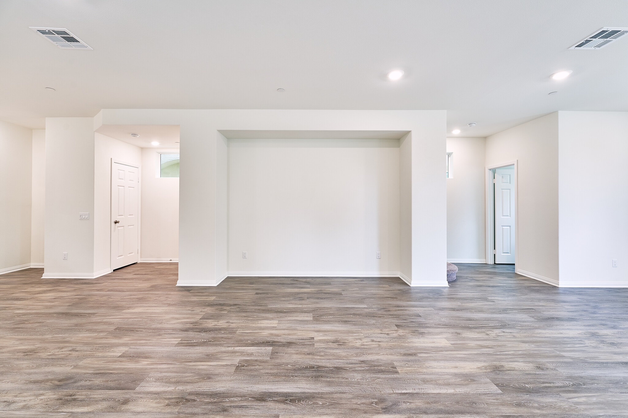 Building Photo - 729 Daniel Freeman Cir