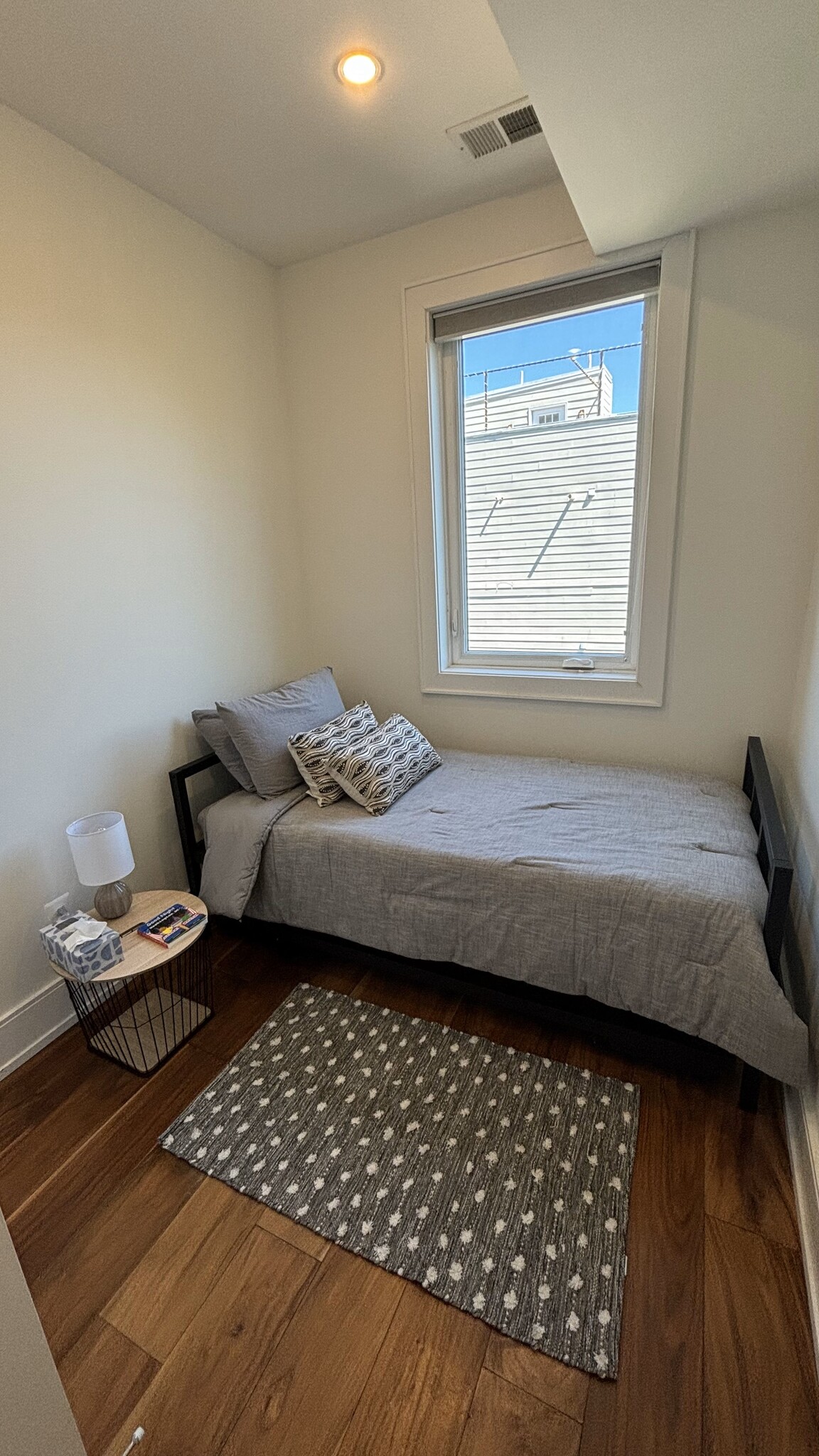 2nd Bedroom - 904 H St NE