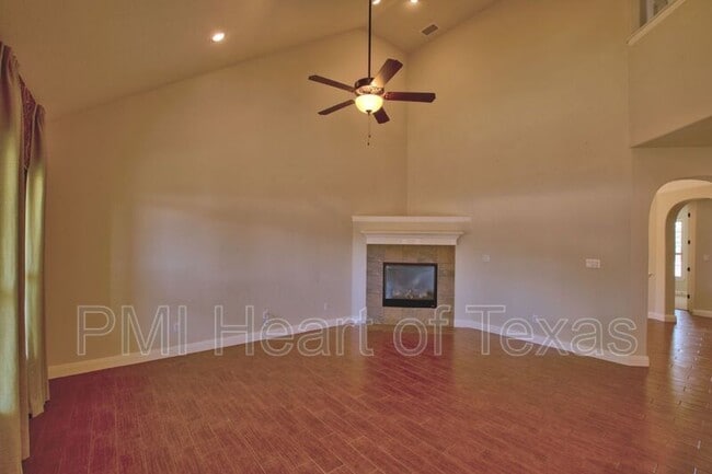 Building Photo - 1703 Elkins Ln