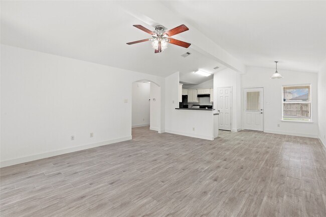 Building Photo - 4303 Sunflower Creek Ln