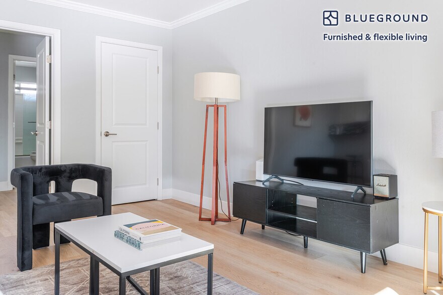 Building Photo - 848 Jordan Ave