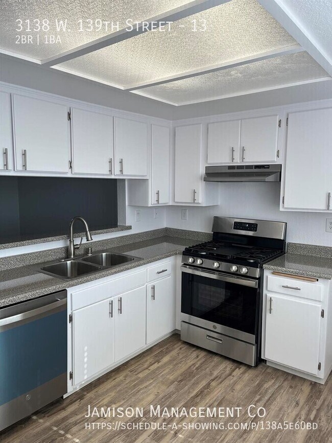 Building Photo - 3138 139th St