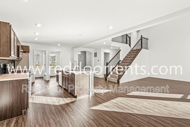 Building Photo - 6903 Oakdale Ln