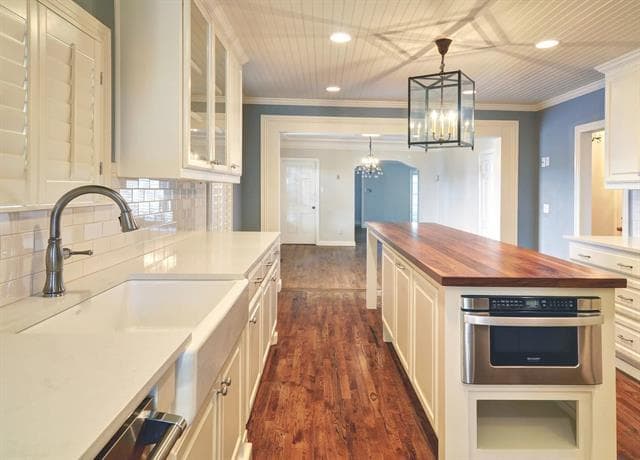 Building Photo - 4417 Normandy Ave