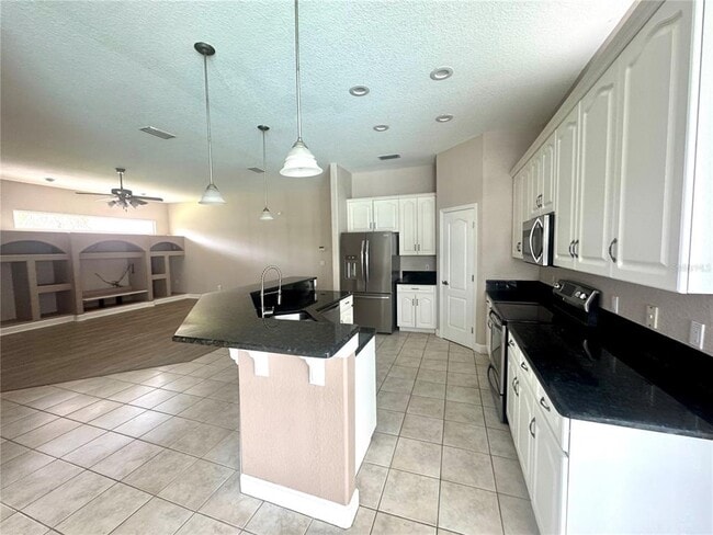 Building Photo - 401 Havenwood Way