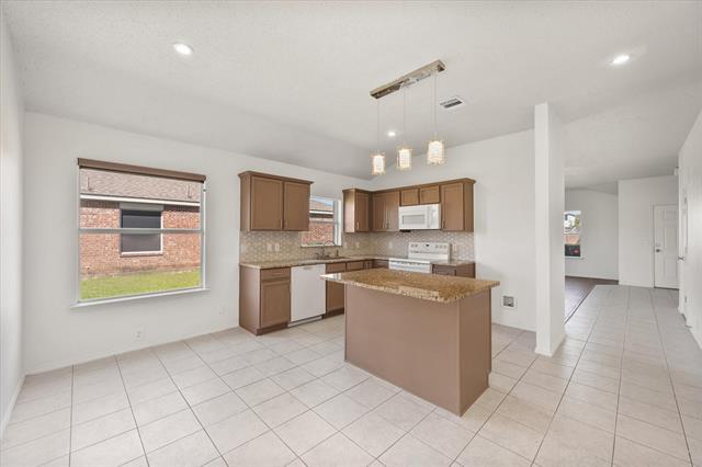 Building Photo - 1406 Anglican Dr