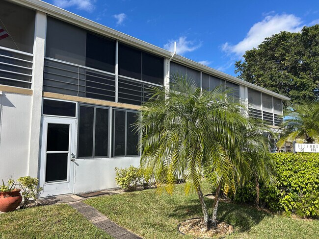 Building Photo - 137 Bedford F