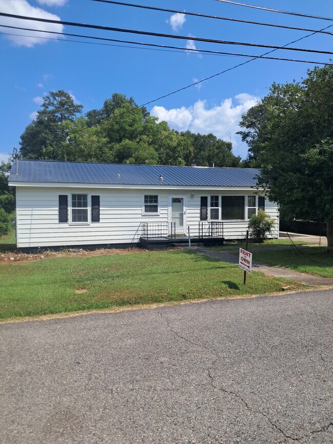 Building Photo - 806 Miller Ave