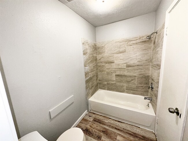 Building Photo - 15454 Chipman Ln.