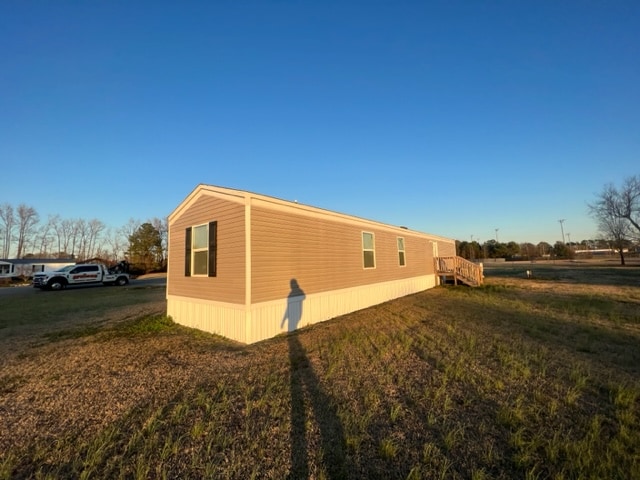 Building Photo - 100 Harvest Ln