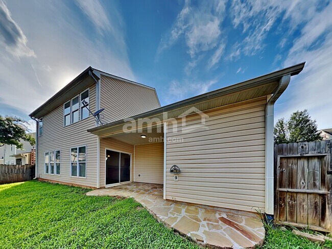 Building Photo - 127 Oleander Way