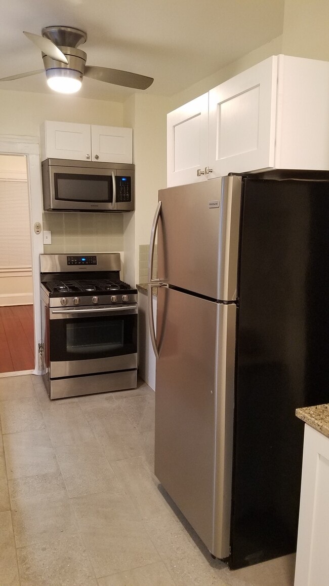 Building Photo - 3568 Blanche Ave