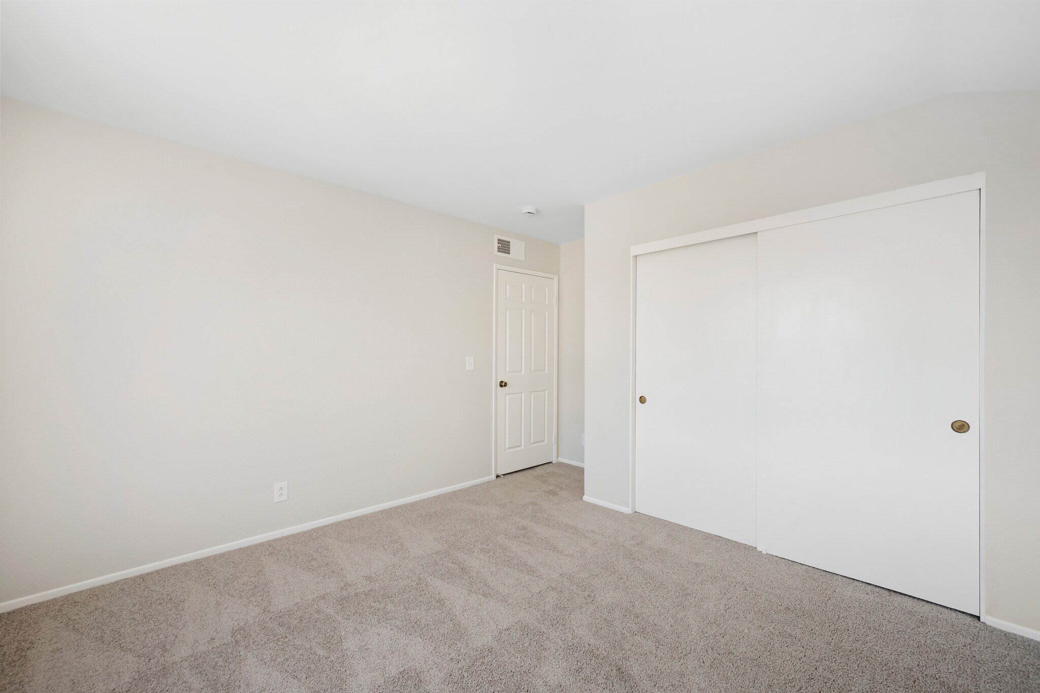 Building Photo - 1030 Ruberta Ave