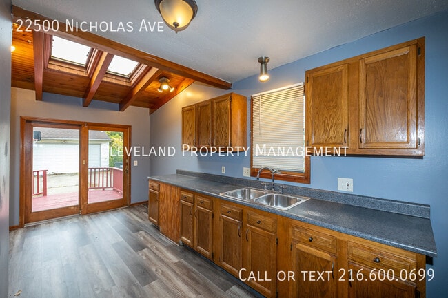 Building Photo - 22500 Nicholas Ave