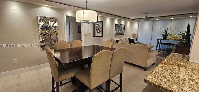 Building Photo - 18081 Biscayne Blvd