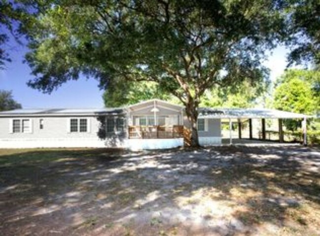 Primary Photo - Country living charmer!