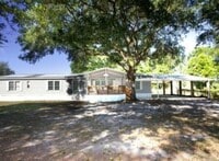 Building Photo - Country living charmer!