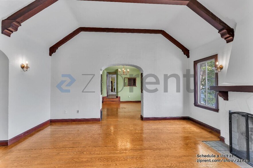 Building Photo - 1801 E 24th St