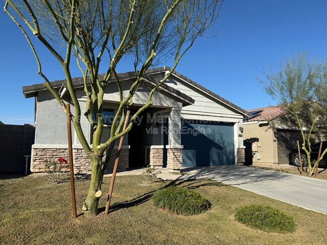 Building Photo - 12538 W Orangewood Ave