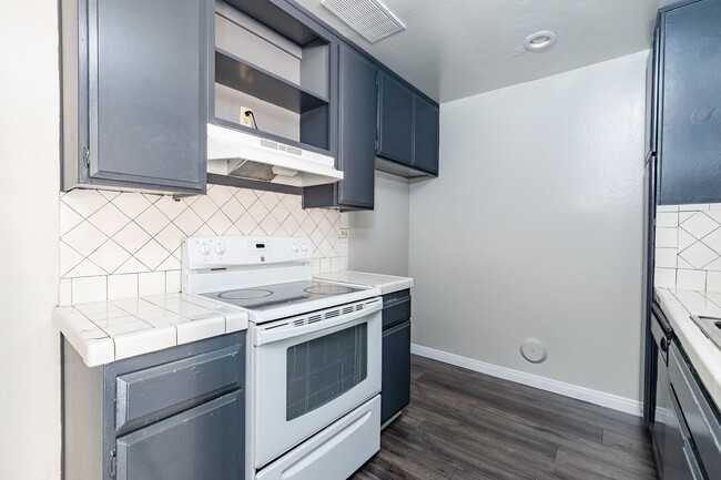 Building Photo - 2 bed 1 bath unit in Hacienda Heights, CA 91745