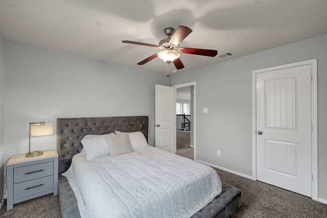 Building Photo - 24542 Grayson Falls Ln