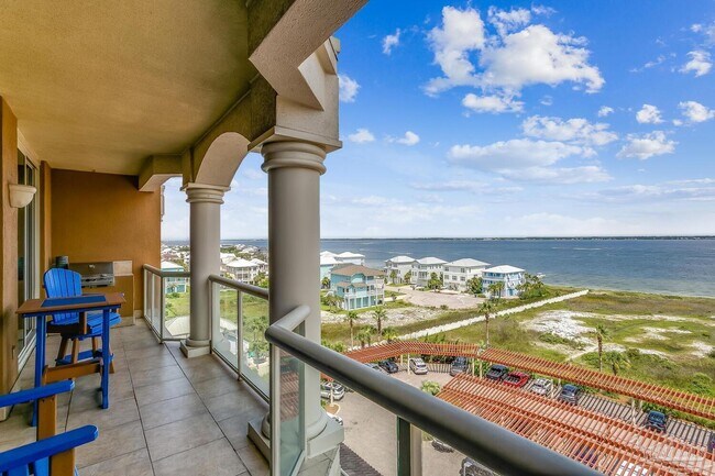 Building Photo - 5 Portofino Dr