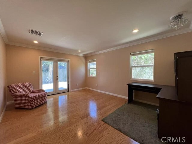 Building Photo - 445 N Live Oak Ave