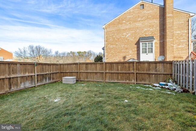Building Photo - 46652 Clearview Terrace