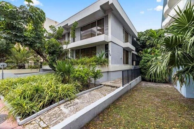 Building Photo - 9140 Collins Ave