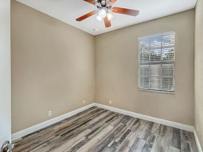 Building Photo - Well-Maintained 3-Bedroom Townhouse in Botanica | 1-Car Garage | Jupiter