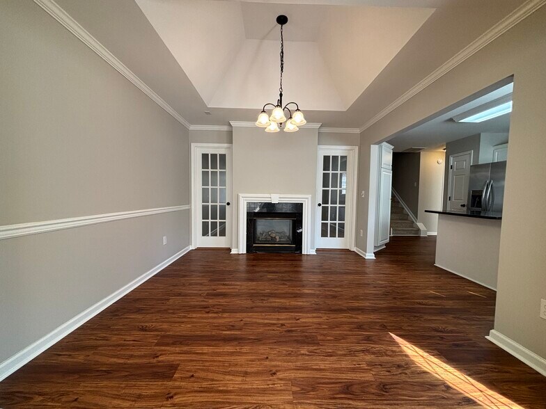 Building Photo - 808 Woodsford Dr