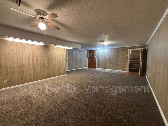 Building Photo - 145 E 500 S