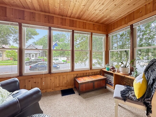 Building Photo - 4101 38th Ave S