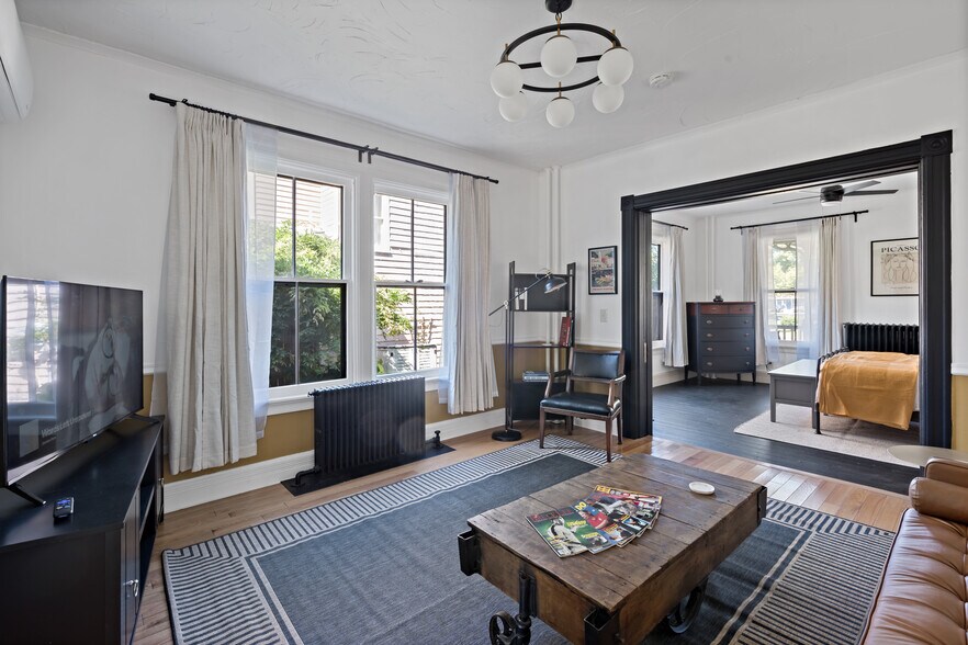 Building Photo - 4413 Albany Post Rd