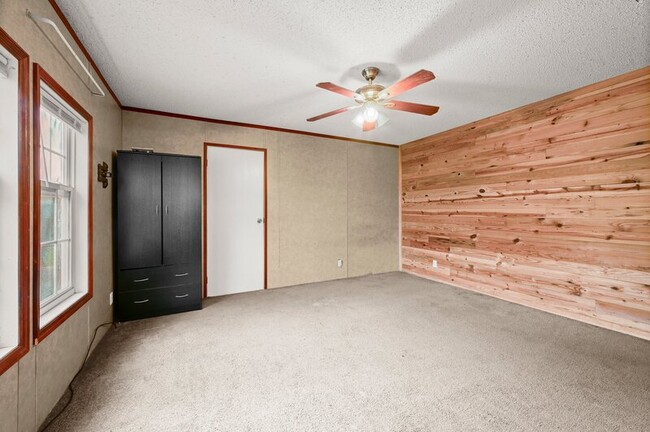 Building Photo - 31687 N Corbin Rd