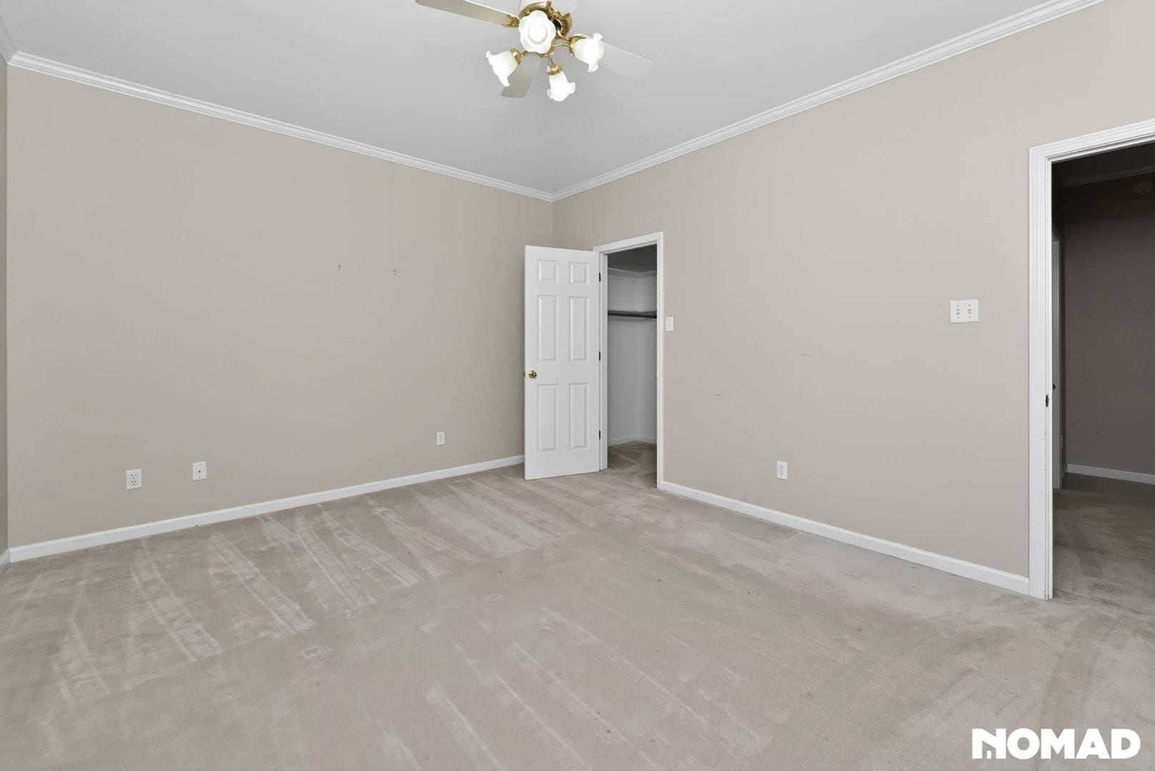 Building Photo - 1219 Loyola Dr