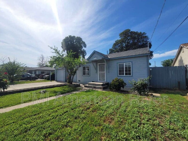 Building Photo - 5400 Del Norte Blvd