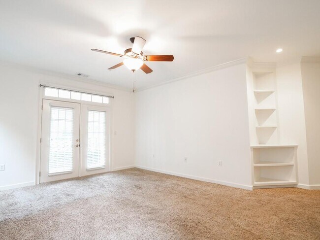 Building Photo - 4955 Ivy Ridge Dr SE