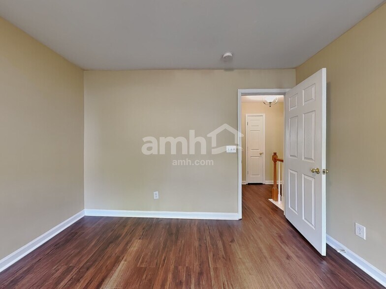 Building Photo - 3324 Forest Mill Cir