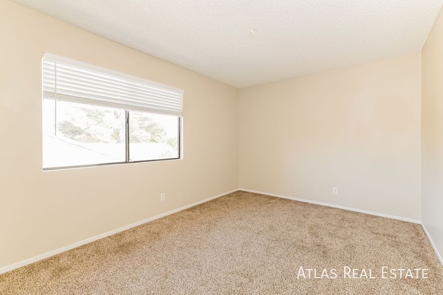 Building Photo - 1836 Navarre Ln