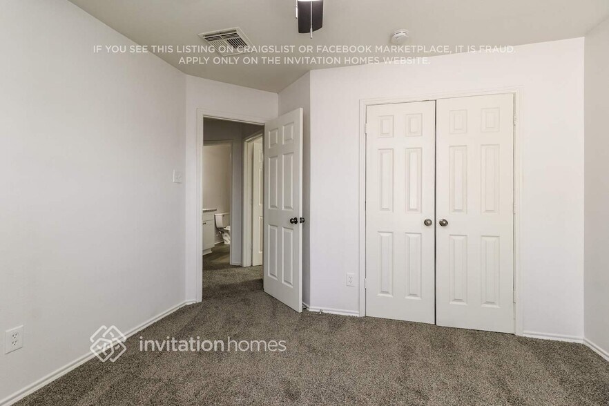 Building Photo - 20735 Desert Shadows Ln