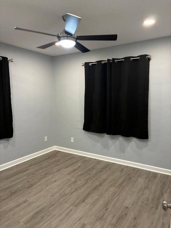 Building Photo - 314 Cole Ave