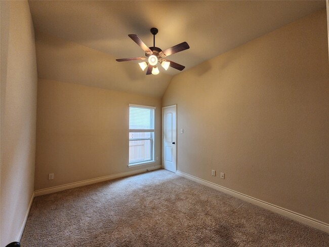 Building Photo - 27123 Bunker Bluff Ct