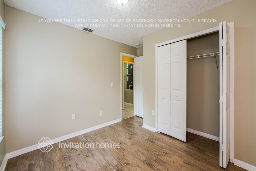 Building Photo - 2759 Kingsdale Dr