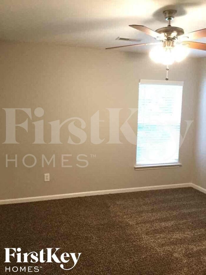 Building Photo - 123 Salt Meadow Ln