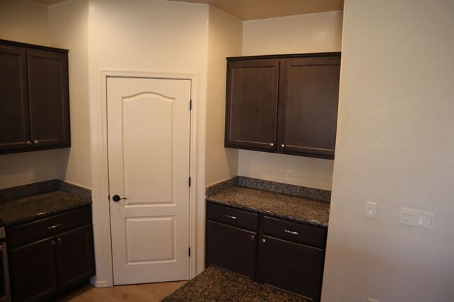 Building Photo - A Home You Have To See To Believe!!!