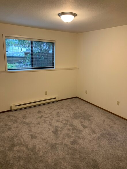 Building Photo - 6537 4th Ave NE