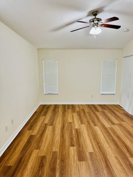 Master Bedroom - 27325 Edenfield Dr